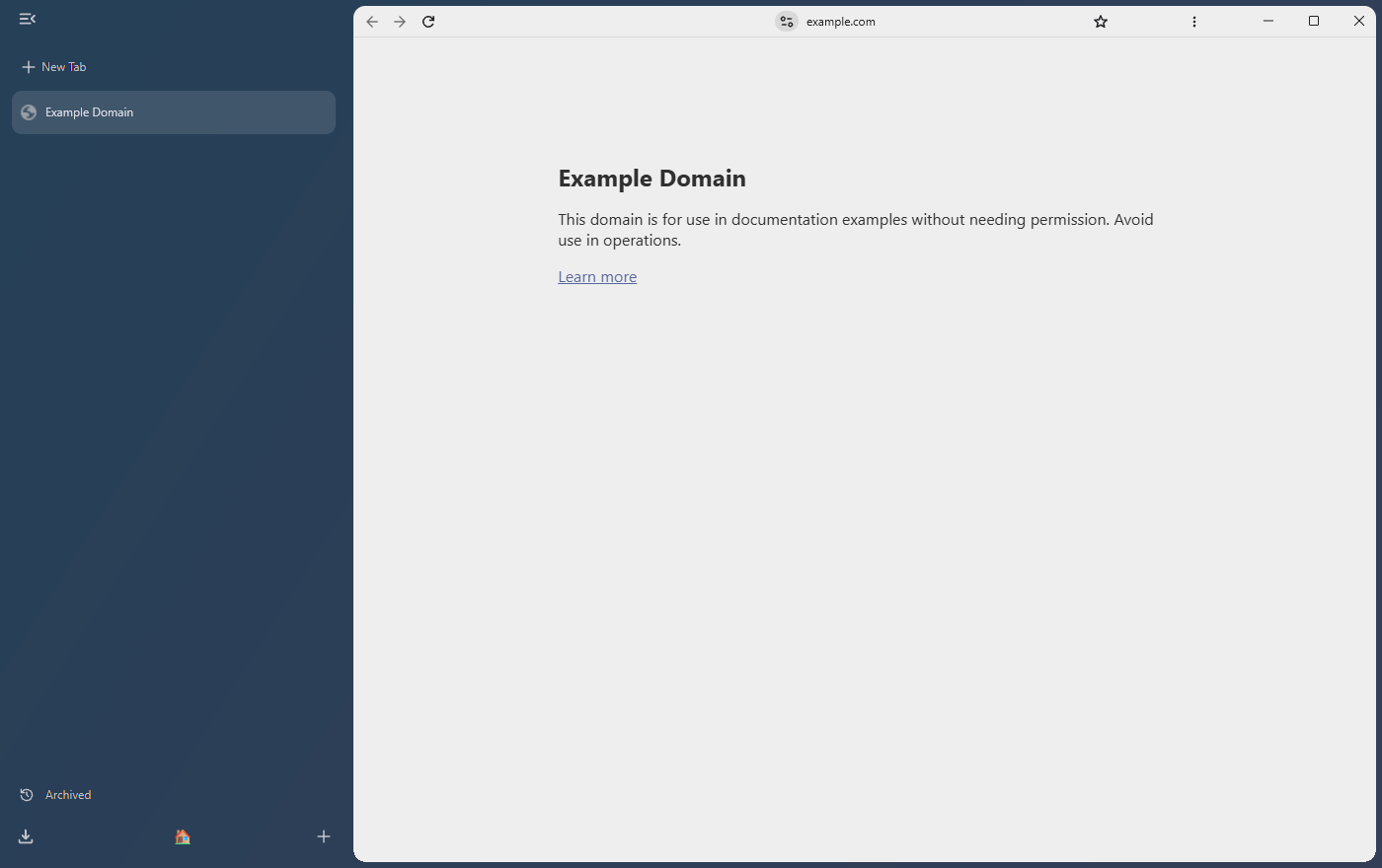 Stedding on Windows: a blue sidebar with an Example Domain tab beside the page card, and the window’s minimise, maximise and close buttons at the top right.